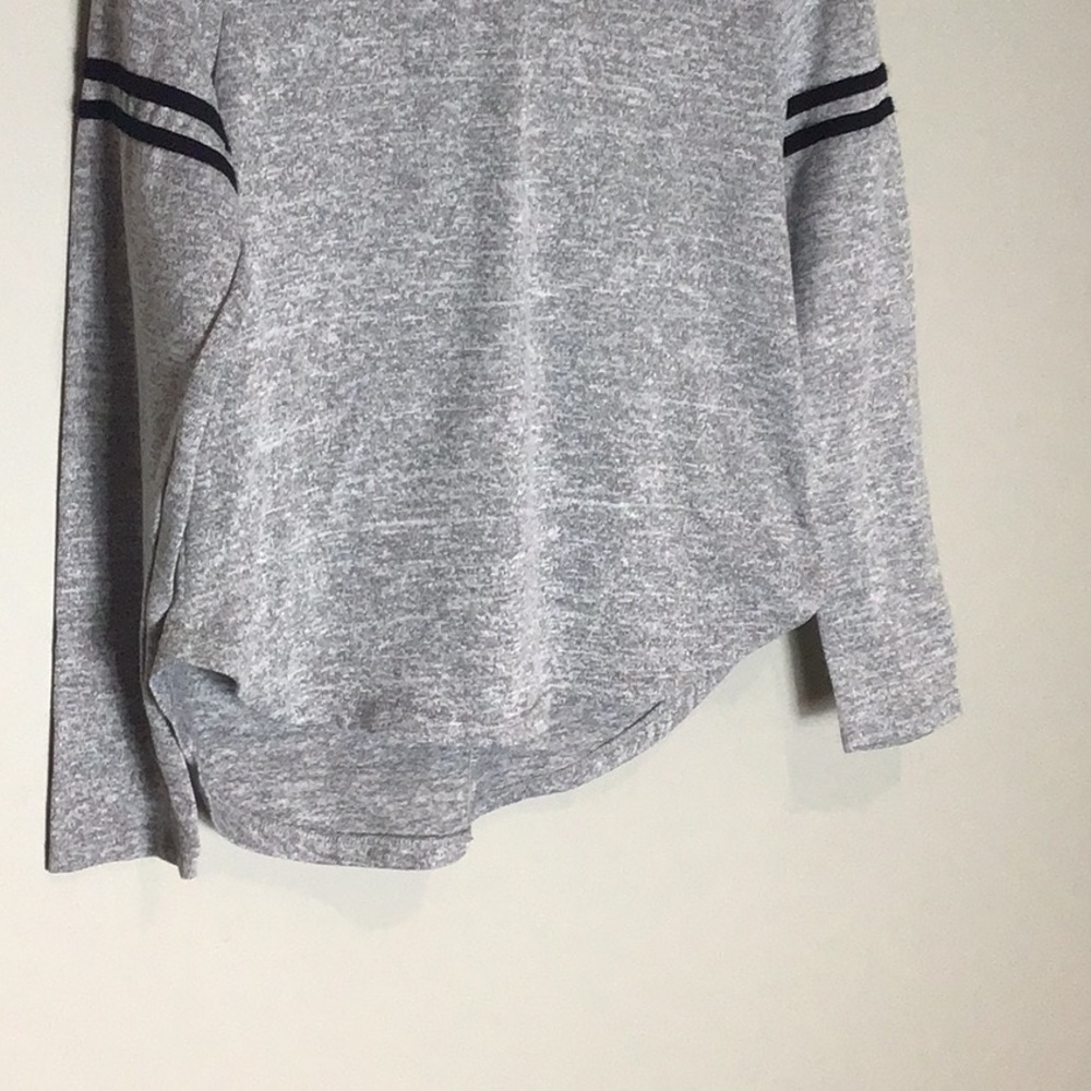 Atticute > Gray Hooded Sweatshirt Small - Picture 2 of 7